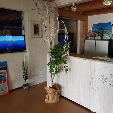 Appartement Belvilla By Oyo Cugnana Trilo 6 Bis